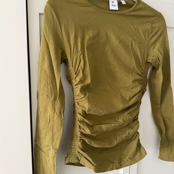 Aritzia Tna Chill Malibu Longsleeve Ancient Olive Ruched Top Size S Fitted - Picture 9 of 9